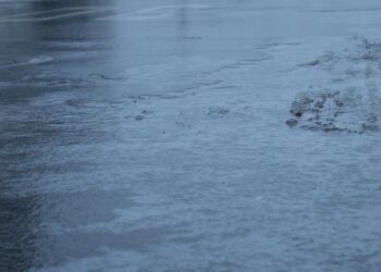 Gefrierender Regen! Warnung vor Glätte in Südbrandenburg