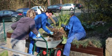 Die Frühjahrsputzaktion „Guben putzt sich raus“ geht weiter. (Bild: Stadt Guben, Laura Lehmann)