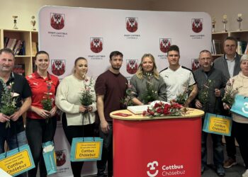 Elisa Buchwald (2.v.l.) wurde zur neuen Vorsitzenden der Cottbuser Sportjugend gewählt