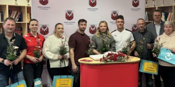 Elisa Buchwald (2.v.l.) wurde zur neuen Vorsitzenden der Cottbuser Sportjugend gewählt