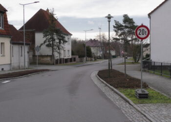 Anhaltende Regenfälle: 20-Tonnen-Beschränkung für Straße in Lauchhammer