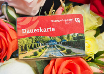 Dauerkarte für Rosengarten-Saison 2024 in Forst ab sofort erhältlich