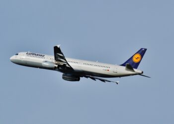 Lufthansa-Bodenpersonal zu Warnstreik aufgerufen. Auch BER betroffen