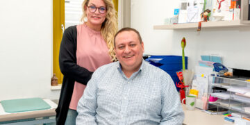Herr Espinosa mit lt. Schwester Jessy (Foto: diepiktografen.de)
