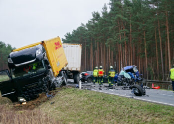 Tödlicher Autounfall bei Groß Gastrose. B97 gesperrt