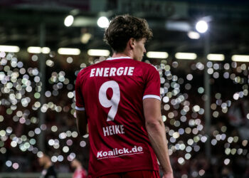 Cottbus, Deutschland 12. März 2024:
Regionalliga Nordost - 2023/2024 - FC Energie Cottbus vs. Greifswalder FC  Im Bild: Tim Heike (Energie Cottbus)