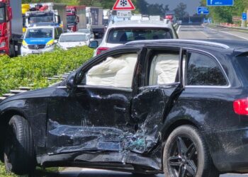 Vier Verletzte nach Unfall bei Cottbus. A15 zeitweilig gesperrt