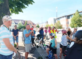 Lübben startet ‚Rumgurken‘ mit Fahrradtour zum Tulpenfest in Luckau