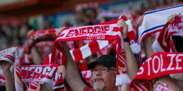 Cottbus, Deutschland 27. April 2024:
Regionalliga Nordost - 2023/2024 - FC Energie Cottbus vs. 1. FC Lok Leipzig  Im Bild:
