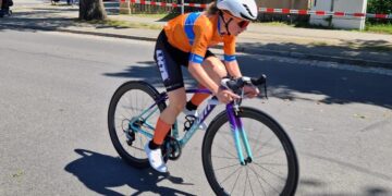 Karla Müller vom RK Endspurt wurde beim 26. Finsterwalder Cityrennen Erste bei den U15