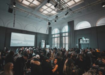 Große Firmenevents richtig planen: Darauf kommt es an