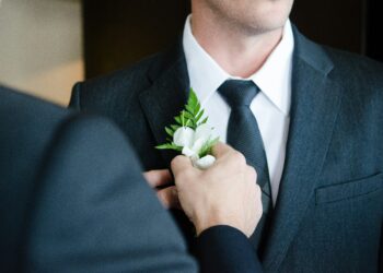 Stilvoll und elegant: So finden Sie Ihren Traum-Hochzeitsanzug