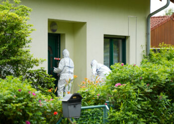 22-Jähriger soll eigenen Vater getötet haben. Ermittlungen in Hosena