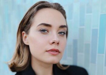 Musicalstar Judith Caspari heute Abend in Cottbus als Alice zu erleben