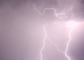 Erneut Warnung vor schweren Gewittern auch in Südbrandenburg am Abend