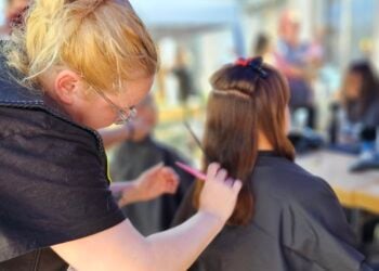 „Barber Angels“: Kostenlose Haarschnitte für Bedürftige in Spremberg