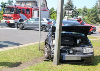 Ein Verletzter nach Crash auf Forster Kreuzung