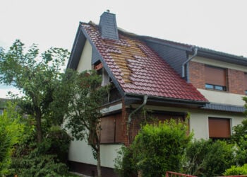 Unwetterschäden in Cottbus. Tornado in Sielow? Feuerwehr im Dauereinsatz; Blaulichtreport Lausitz