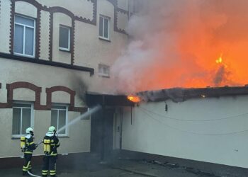 Mehrere Brände in Gubener Innenstadt: Ein Großeinsatz für die Feuerwehr