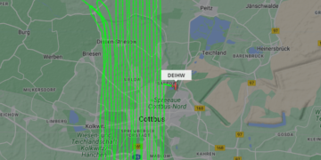 Bereits vor einem Jahr flog eine Cessna für die Erstellung eines 3D-Stadtmodells über Cottbus. (Bild: Screenshot Flightradar)