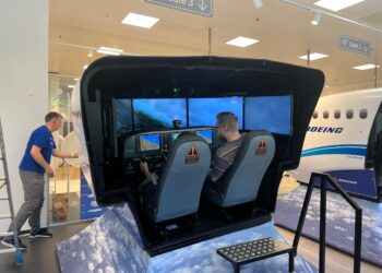 „Newton Flight Academy“ in Cottbus lädt zum Tag der offenen Tür