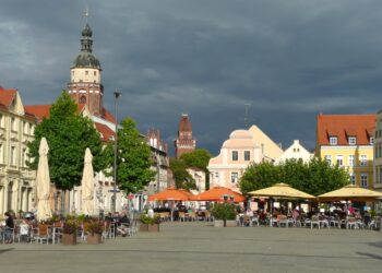 Treffpunkte für junge Menschen in Cottbus – Cafés, Parks und mehr