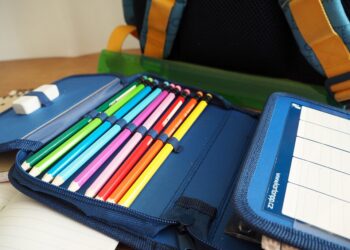 Bald ist Schulanfang! Wirbelsäulenexperte gibt Tipps für Ranzenkauf