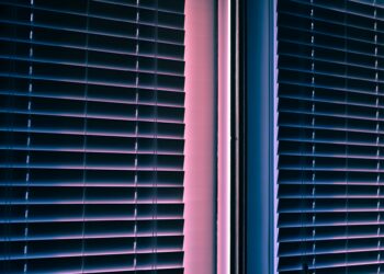 Schutz vor Sonne: Wie findet man den richtigen Rolladen?