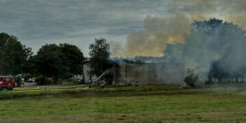 Brand einer Scheune in Uebigau; Foto: FFW Bad Liebenwerda