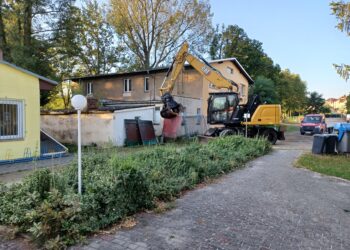 Neuer Sanitärtrakt am Sportforum Lauchhammer-Ost im Bau
