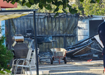 Feuer auf Reiterhof in Hohenbocka. Gebäude niedergebrannt