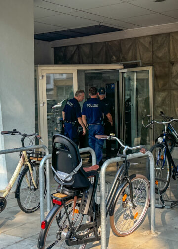 Nächtlicher Streit im Hochhaus an der Cottbuser Stadtpromenade; Foto: Blaulichtreport Lausitz
