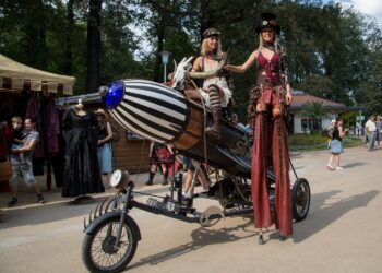 3. Steamrose-Festival im Forster Rosengarten