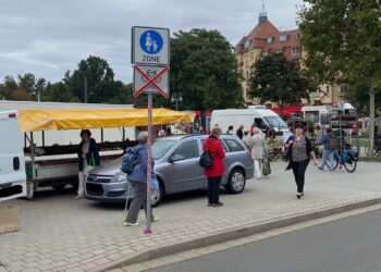 Fahrzeugverbot auf Cottbuser Wochenmärkten. Rollstühle einzige Ausnahme