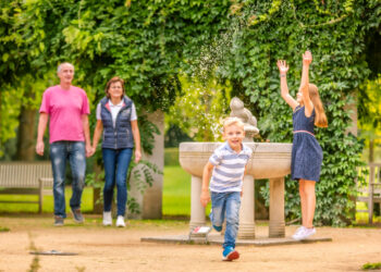 Spannende Entdeckungsreise für Kinder im Forster Rosengarten