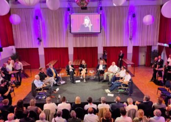 Umfrage Landtagswahl Brandenburg: AfD & SPD legen zu, Abstand bleibt