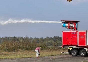 Retter-Leistungsschau: FIREmobil 2024 auf Flugplatz Welzow eröffnet