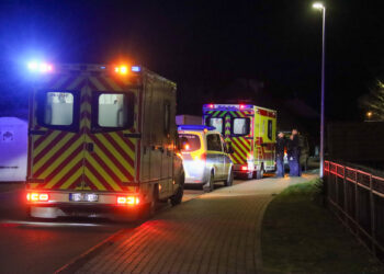 Streit in Peitz eskaliert: Mann bedroht Polizisten mit Axt