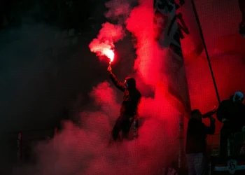 21.100€ Strafe! Energie Cottbus muss nach Pyro-Vorfall in Aue zahlen