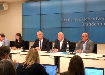 SPD & BSW unterzeichnen Koalitionsvertrag für Brandenburg