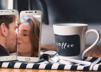 Technologie und Einsamkeit: Wie Digitalisierung Beziehungen verändert