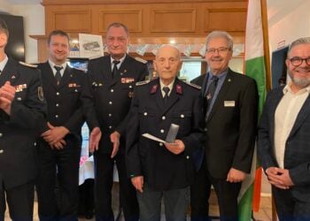 Feuerwehrkameraden in Spremberg für langjährige Dienste geehrt