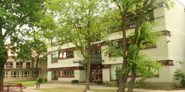 K. Möbes 