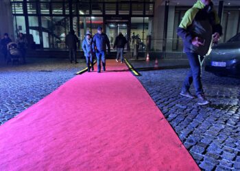 Senftenberg rollt wieder den roten Teppich für Neujahrswünsche aus
