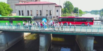 Die Buslinie 895 wurde 2018 zum Frühling an der Neiße feierlich eröffnet.  © Stadt Guben, Fotograf: Krzysztof Zdobylak