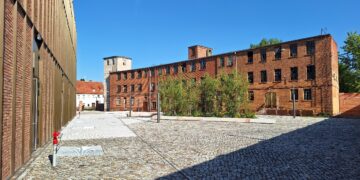 Die „Alte Weberei“ auf dem Gelände der Kulturweberei. (Bild: Stadtfinsterwalde/Paula Hromada)