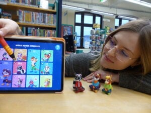 Ferien-Lese-Abenteuer mit Dino Minus in der Bibliothek Cottbus