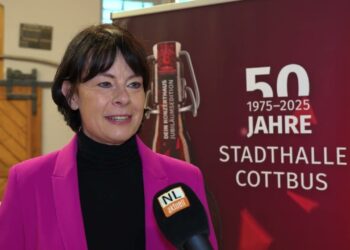 50 Jahre Stadthalle Cottbus: Limitiertes Jubiläumsbier zum Geburtstag