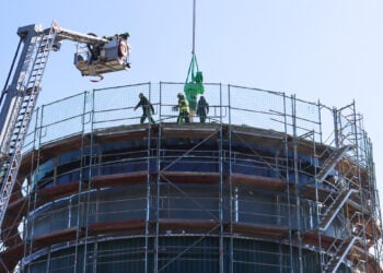 Grießen: Brand in Biogasananlage hält Feuerwehr stundenlang in Atem