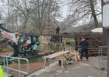 Neue Dreiseitenbrücke in Lehde wird bis Anfang April fertiggestellt